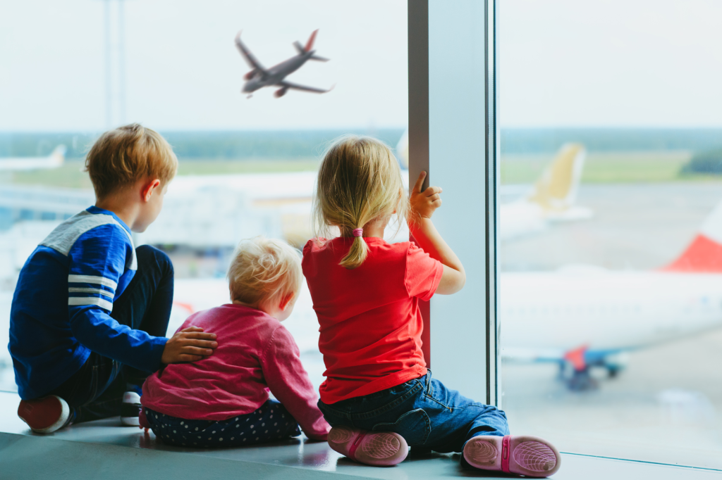 12 tips to help you when your flying with a toddler 