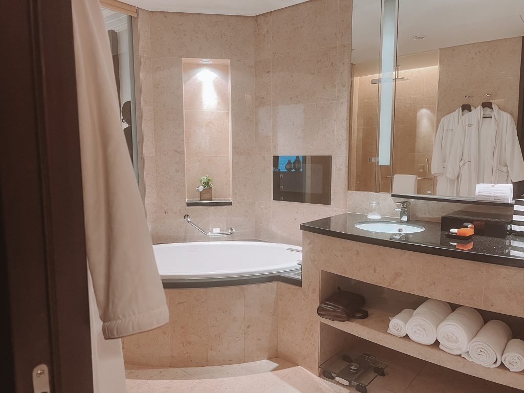bathroom in conrad hotel dubai