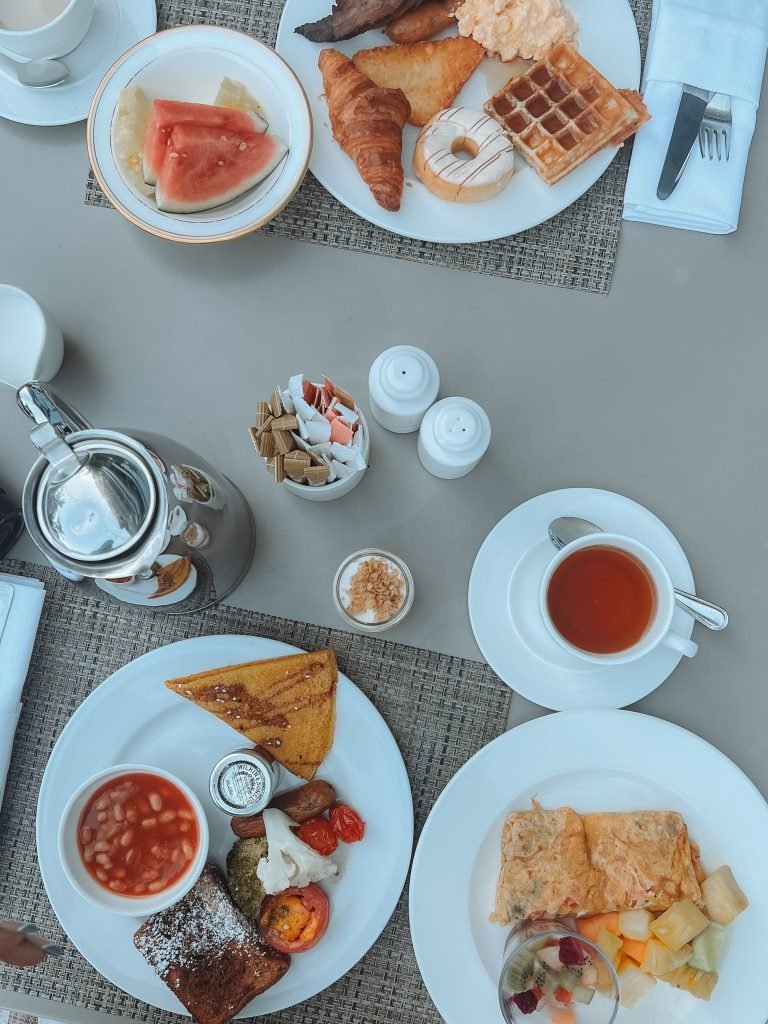 breakfast at the conrad hotel in dubai